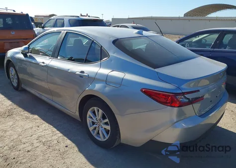 2025 Toyota Camry Le from USA, damaged, VIN 4T1DAACK8SU063680
